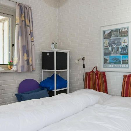 One-Bedroom Holiday Home In Grasten Rønsheved エクステリア 写真