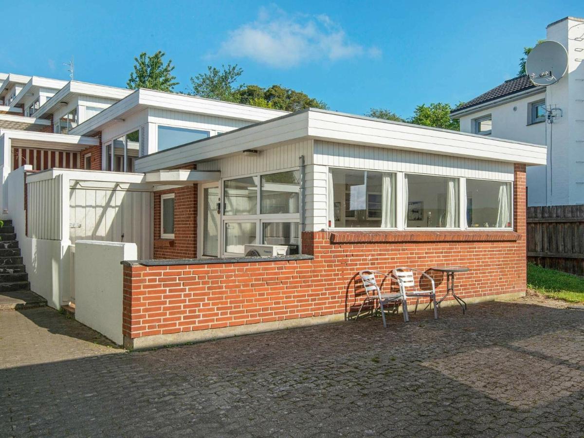 One-Bedroom Holiday Home In Grasten Rønsheved エクステリア 写真